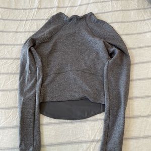 Lululemon high neck crop